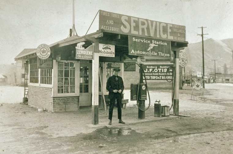 Photo of a small 1920's Service Station